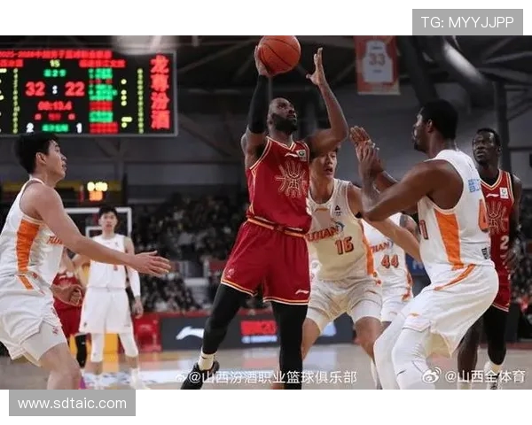 解说员晒照见证山西新外援凯尔盖伊深夜抵达太原开启新征程 解说员晒照见证山西新外援凯尔盖伊深夜抵达太原开启新征程